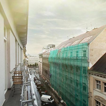 Luxury Central 150M2 Apartment On Wencelas Square With Private Garage Прага Екстериор снимка