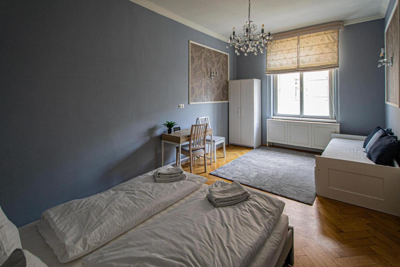 Luxury Central 150M2 Apartment On Wencelas Square With Private Garage Прага Екстериор снимка