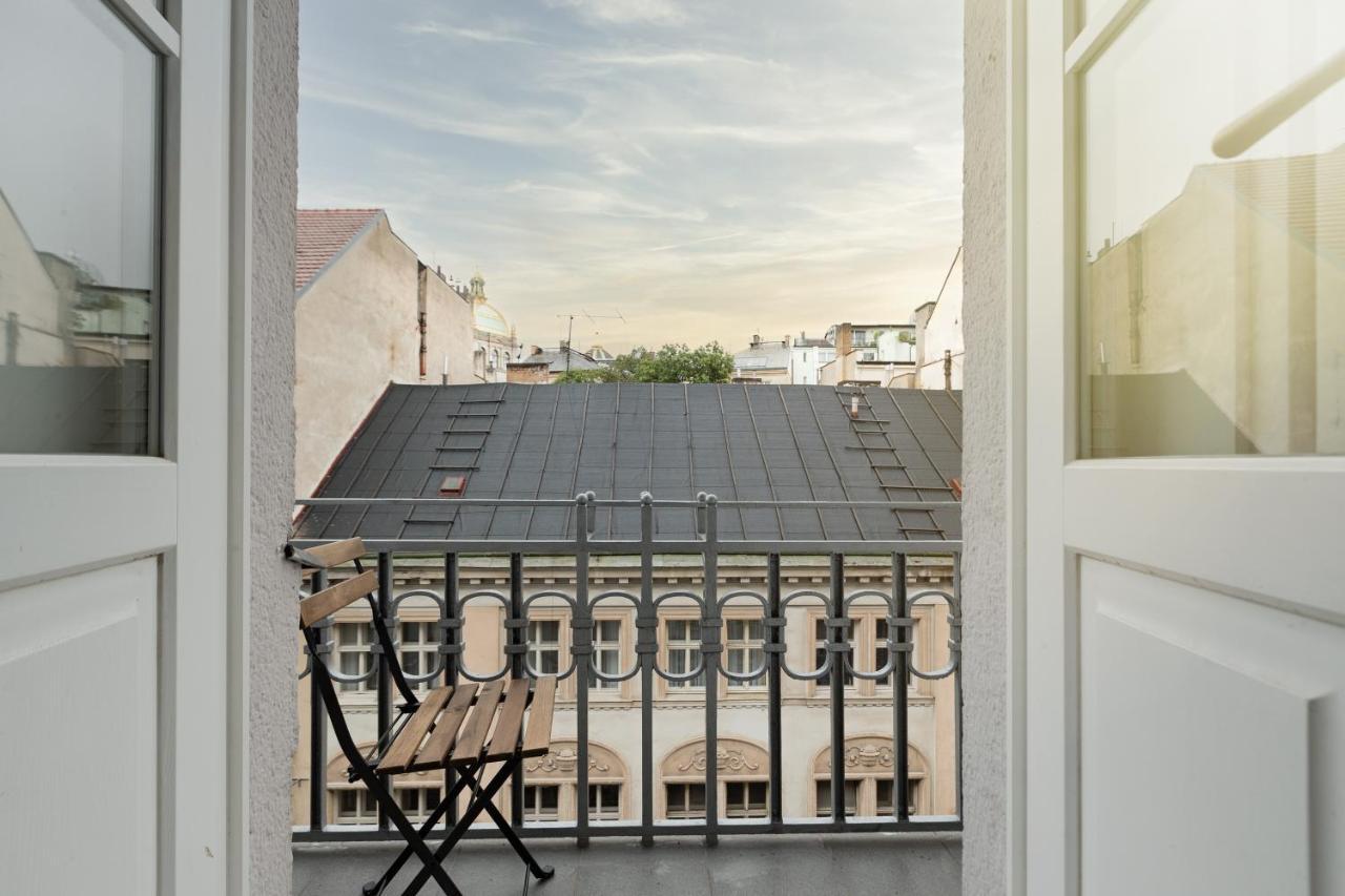 Luxury Central 150M2 Apartment On Wencelas Square With Private Garage Прага Екстериор снимка