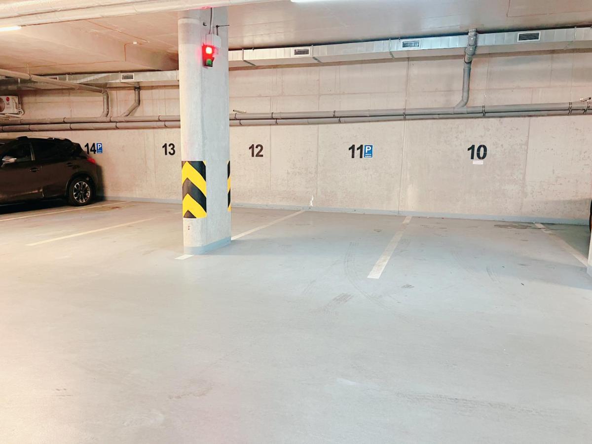 Luxury Central 150M2 Apartment On Wencelas Square With Private Garage Прага Екстериор снимка